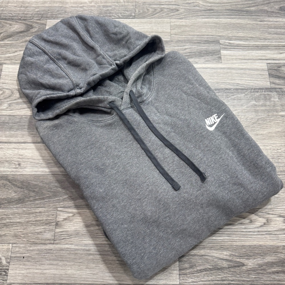 🩶 Nike Essential Pullover Hoodie